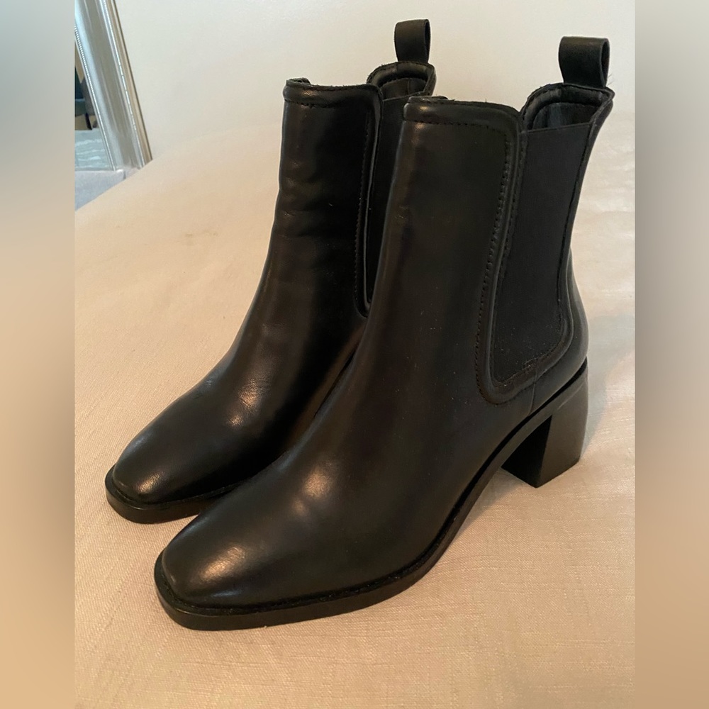 Dolce Vita Iliana Black Boot